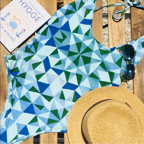 aerie Other - AERIE BLUE/GREEN GEOMETRIC MESH ONE PIECE HIGH CUT SWIMSUIT XL